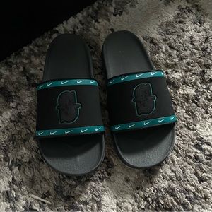 Nike slides